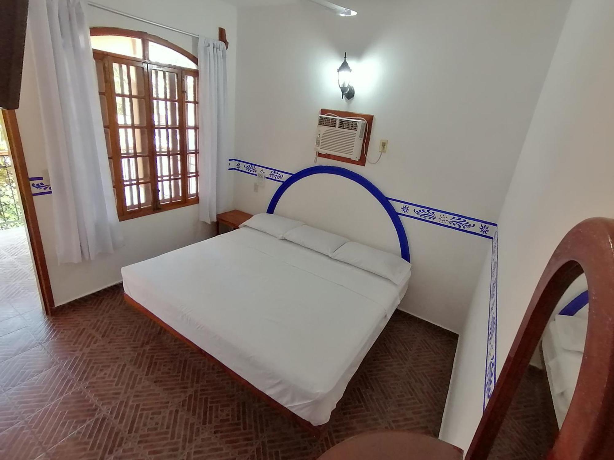 Don Luis Hostal - Sucursal Galeana - Tecolutla Rum bild